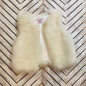 4T EUC White Fur Vest